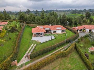 Casa de campo de alto standing de 4 dormitorios en venta Carmen de Viboral, Colombia