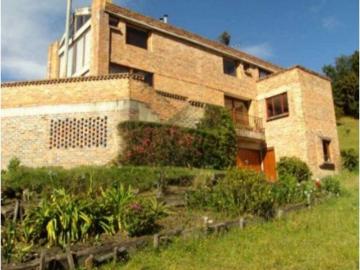 Casa de campo de alto standing de 4 dormitorios en venta Chía, Cundinamarca