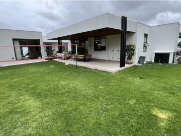 Casa de campo de alto standing de 4 dormitorios en venta Circasia, Colombia