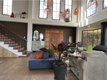 Casa de campo de alto standing de 4 dormitorios en venta Envigado, Colombia