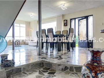 Casa de campo de alto standing de 4 dormitorios en venta Manizales, Departamento de Caldas
