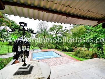Casa de campo de alto standing de 4 dormitorios en venta Manizales, Departamento de Caldas