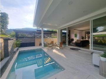 Casa de campo de alto standing de 4 dormitorios en venta Piedecuesta, Colombia