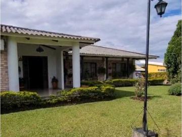 Casa de campo de alto standing de 4 dormitorios en venta Popayán, Departamento del Cauca