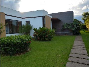 Casa de campo de alto standing de 4 dormitorios en venta Restrepo, Colombia