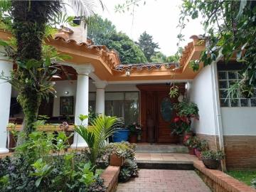 Casa de campo de alto standing de 4 dormitorios en venta Rionegro, Colombia