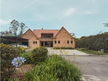 Casa de campo de alto standing de 4 dormitorios en venta Rionegro, Colombia