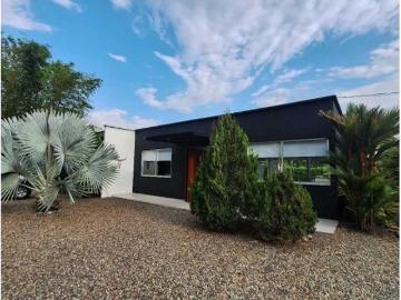 Casa de campo de alto standing de 5 dormitorios en venta Villavicencio, Colombia