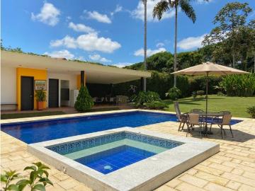 Casa de campo de alto standing de 5 dormitorios en venta Armenia, Colombia