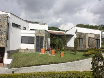 Casa de campo de alto standing de 5 dormitorios en venta Armenia, Quindío Department