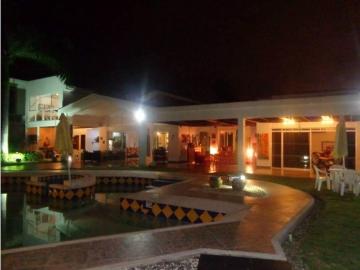 Casa de campo de alto standing de 5 dormitorios en venta Cali, Colombia