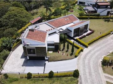 Casa de campo de alto standing de 5 dormitorios en venta Circasia, Quindío Department