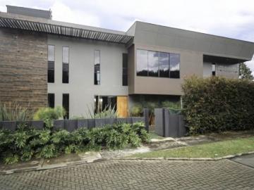 Casa de campo de alto standing de 5 dormitorios en venta Envigado, Colombia