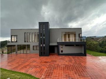 Casa de campo de alto standing de 5 dormitorios en venta Envigado, Departamento de Antioquia