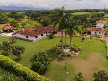 Casa de campo de alto standing de 5 dormitorios en venta La Victoria, Departamento de Boyacá