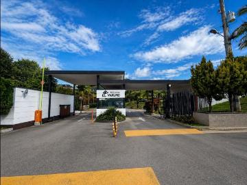 Casa de campo de alto standing de 5 dormitorios en venta La Ceja, Colombia