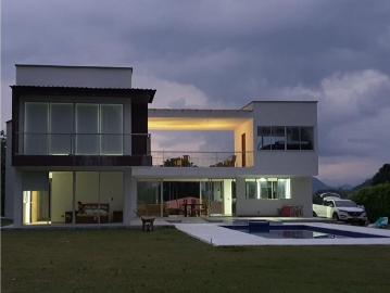 Casa de campo de alto standing de 5 dormitorios en venta Palestina, Colombia