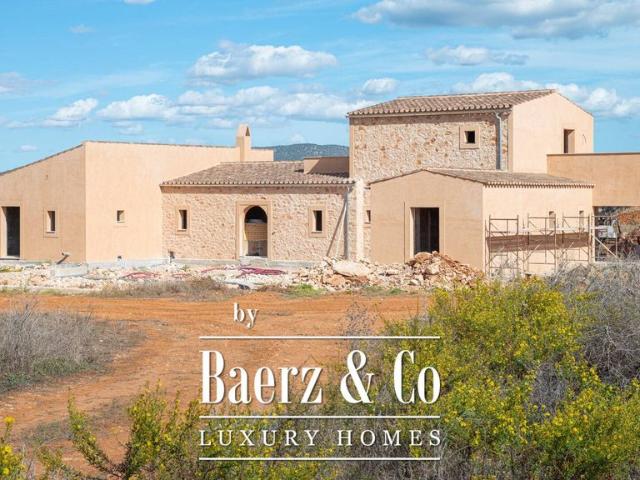 Casa de campo de alto standing de 5 dormitorios en venta Santanyí, España