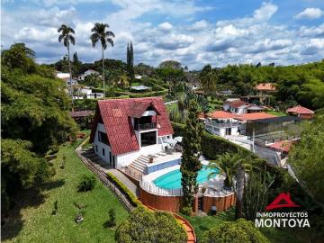 Casa de campo de alto standing de 6 dormitorios en venta Pereira, Departamento de Risaralda