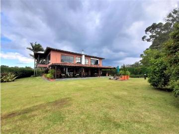 Casa de campo de alto standing de 6 dormitorios en venta Rionegro, Departamento de Antioquia