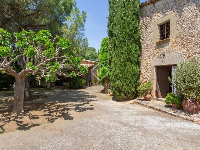 Casa de campo de alto standing de 728 m2 en venta Sant Mori, Cataluña
