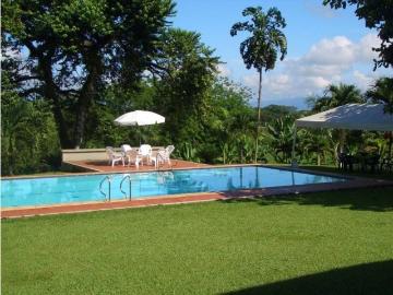 Casa de campo de alto standing de 8 dormitorios en venta Palestina, Colombia