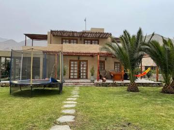 Casa de campo en condominio, lista para mudarse!
