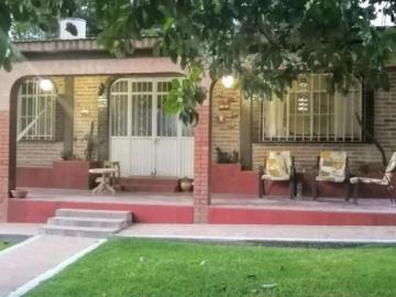 Casa de Campo en la Chona con Areas Verdes Ideal para tú Familia