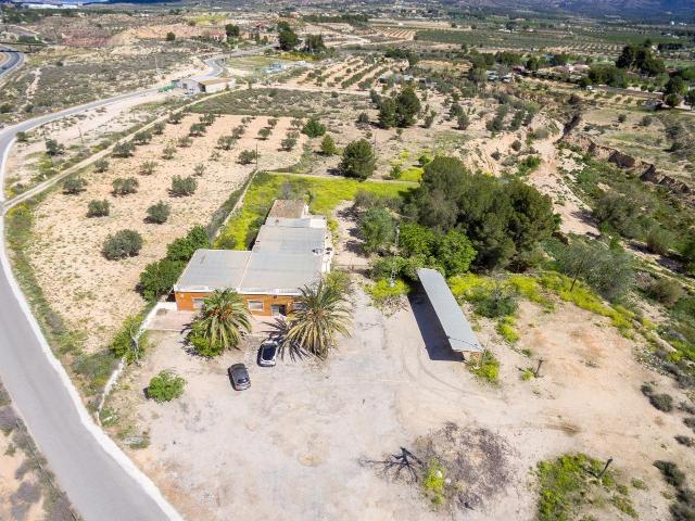 Casa de Campo en Sax Oportunidad para Reformar