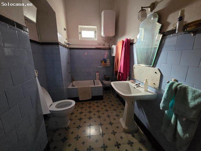 Casa de campo en terreno urbanizable a la venta en Ontinyent
