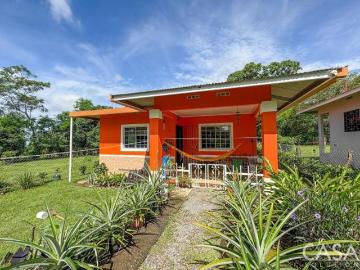 Casa De Campo En Venta Con Energía Solar En Potrerillos