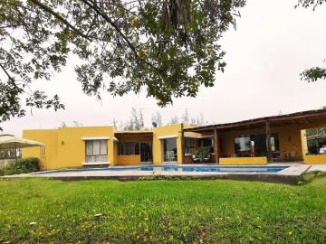 Casa de Campo en Venta: Condominio La Toscana Chincha