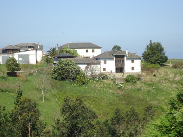 Casa de campo en venta en Caroyas Luarca Valdés