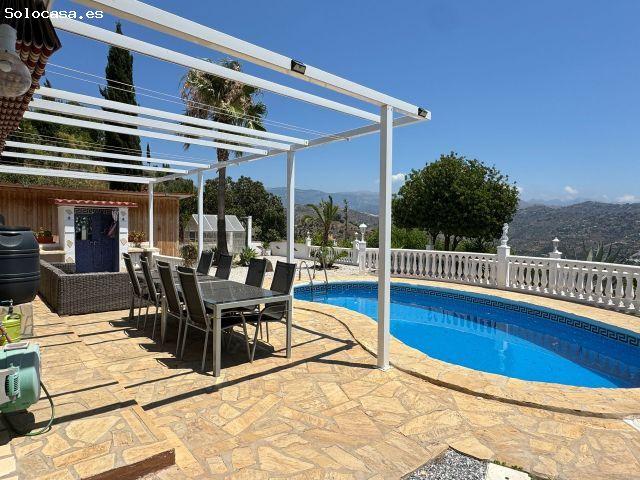 Casa de campo en Venta en Las Arenas, Málaga