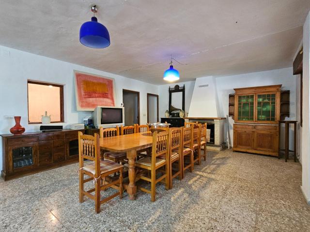 CASA DE CAMPO EN VENTA EN LOS VERDEGALES, ALICANTE