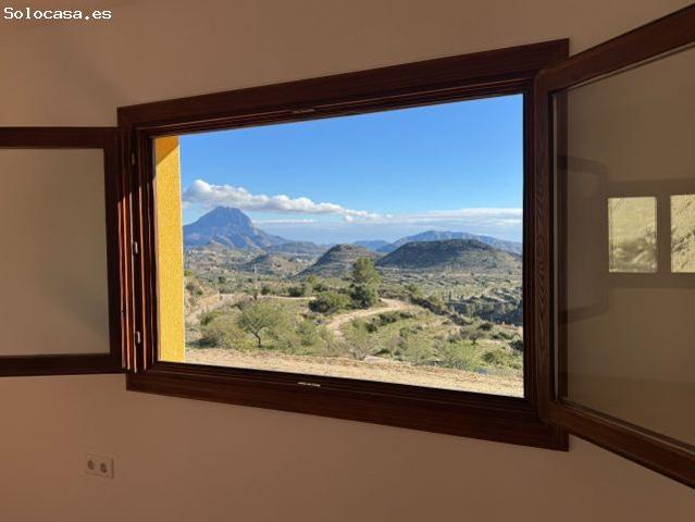 Casa de campo en Venta en Relleu, Alicante