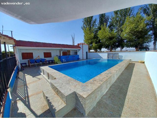 Casa de Campo en Venta en Roda La, Albacete