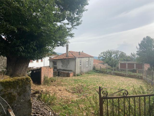Casa de campo en venta. RODEIRO