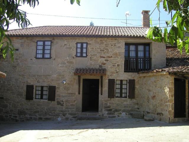 Casa de campo en venta. SILLEDA