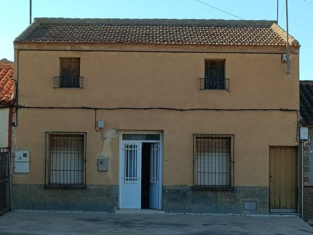 Casa de campo en venta. TOTANA