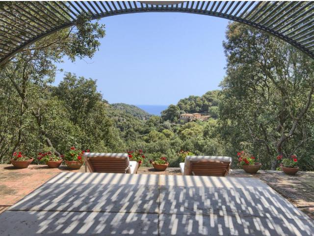 Casa de campo Estilo Romano en venta en Begur 490m² Begur