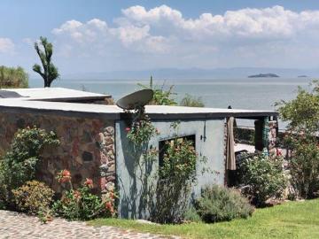 CASA DE CAMPO FRENTE LAGO CHAPALA