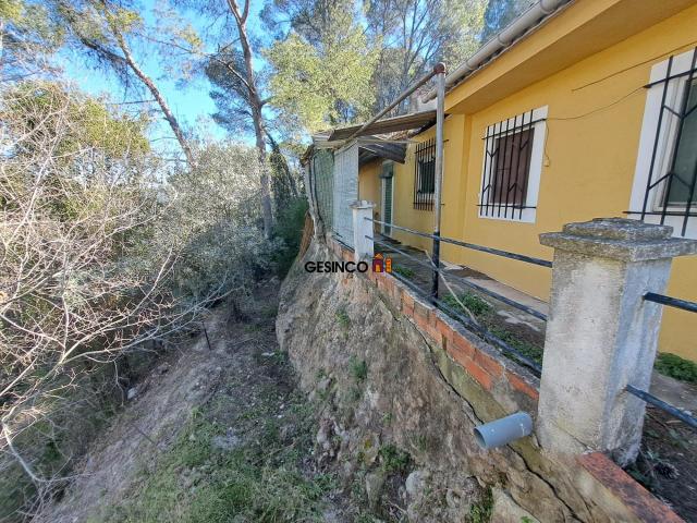 CASA DE CAMPO PARA REFORMAR EN PARCELA URBANA