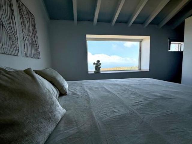 CASA DE CAMPO REFORMADA: VISTAS AL MAR, TERRAZA, JACUZZI y terreno rustico de 490m2