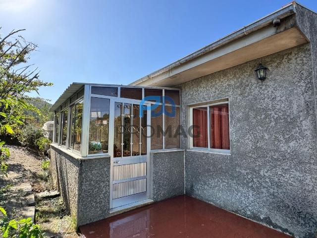 Quintinha T4 com 1000m2 Terreno