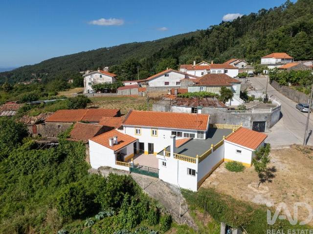 Casa de Campo T3 em Vila Nova de 150 m²
