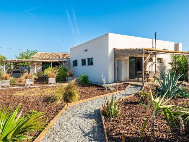 Apartamento T3 no Último Piso com Vista Mar Panorâmica e junto da praia em Quarteira, Loulé, Quarteira