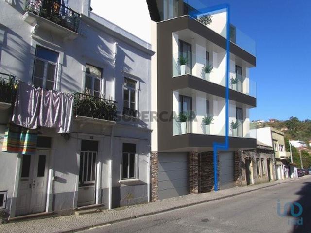 Casa de Cidade T3 em Alcobaça e Vestiaria de 146,00 m²