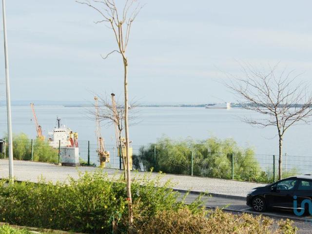 Casa de Cidade T4 em Setúbal São Sebastião de 200,00 m² 200m² Setúbal São Sebastião