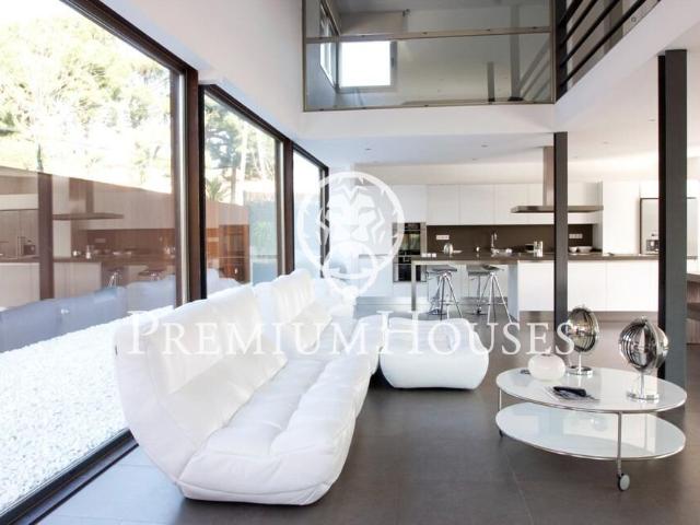 Casa de diseño en alquiler en Alella